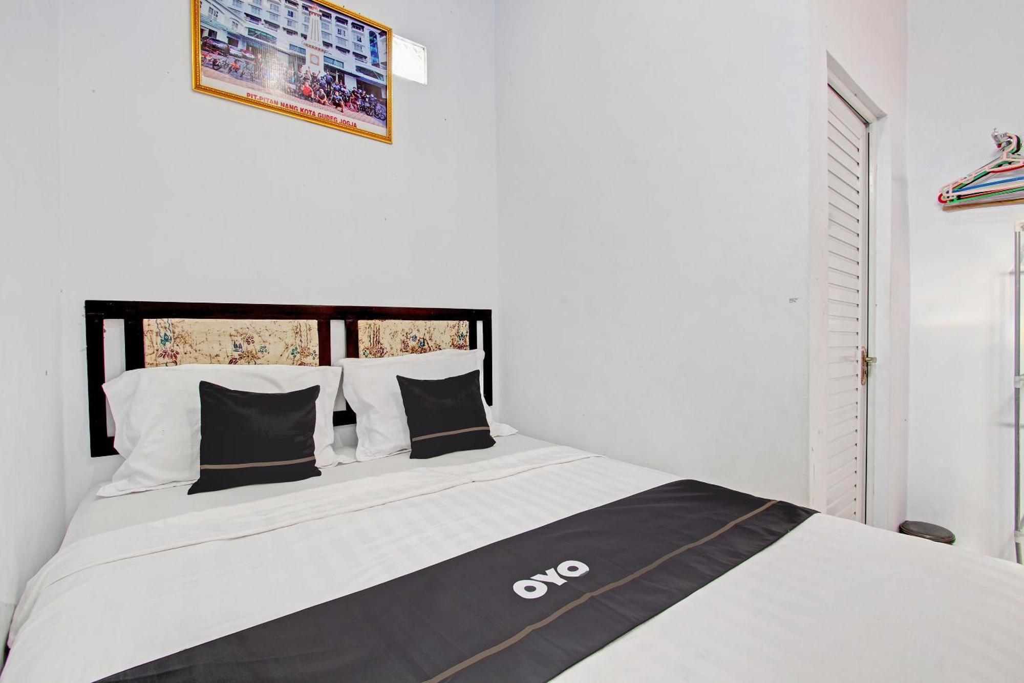 Capital O 92929 Hotel New Tirta Kencana Syariah Tegal  Exteriör bild