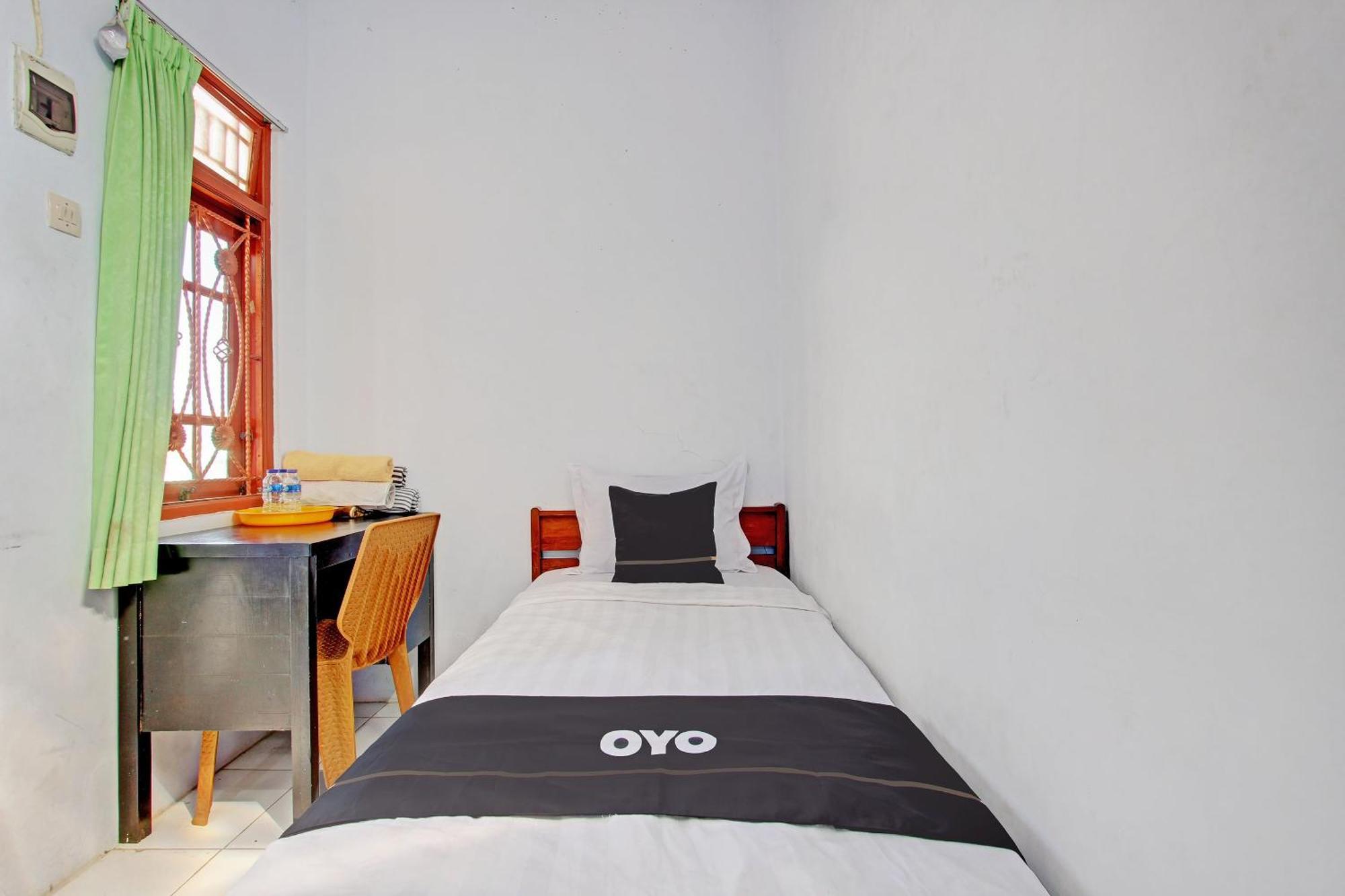 Capital O 92929 Hotel New Tirta Kencana Syariah Tegal  Exteriör bild