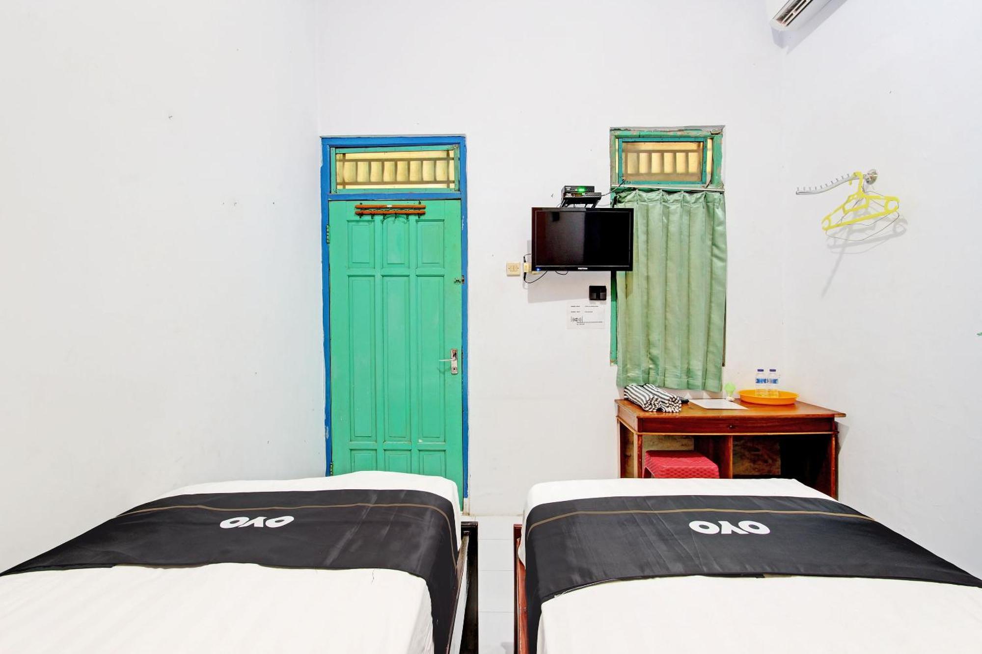Capital O 92929 Hotel New Tirta Kencana Syariah Tegal  Exteriör bild