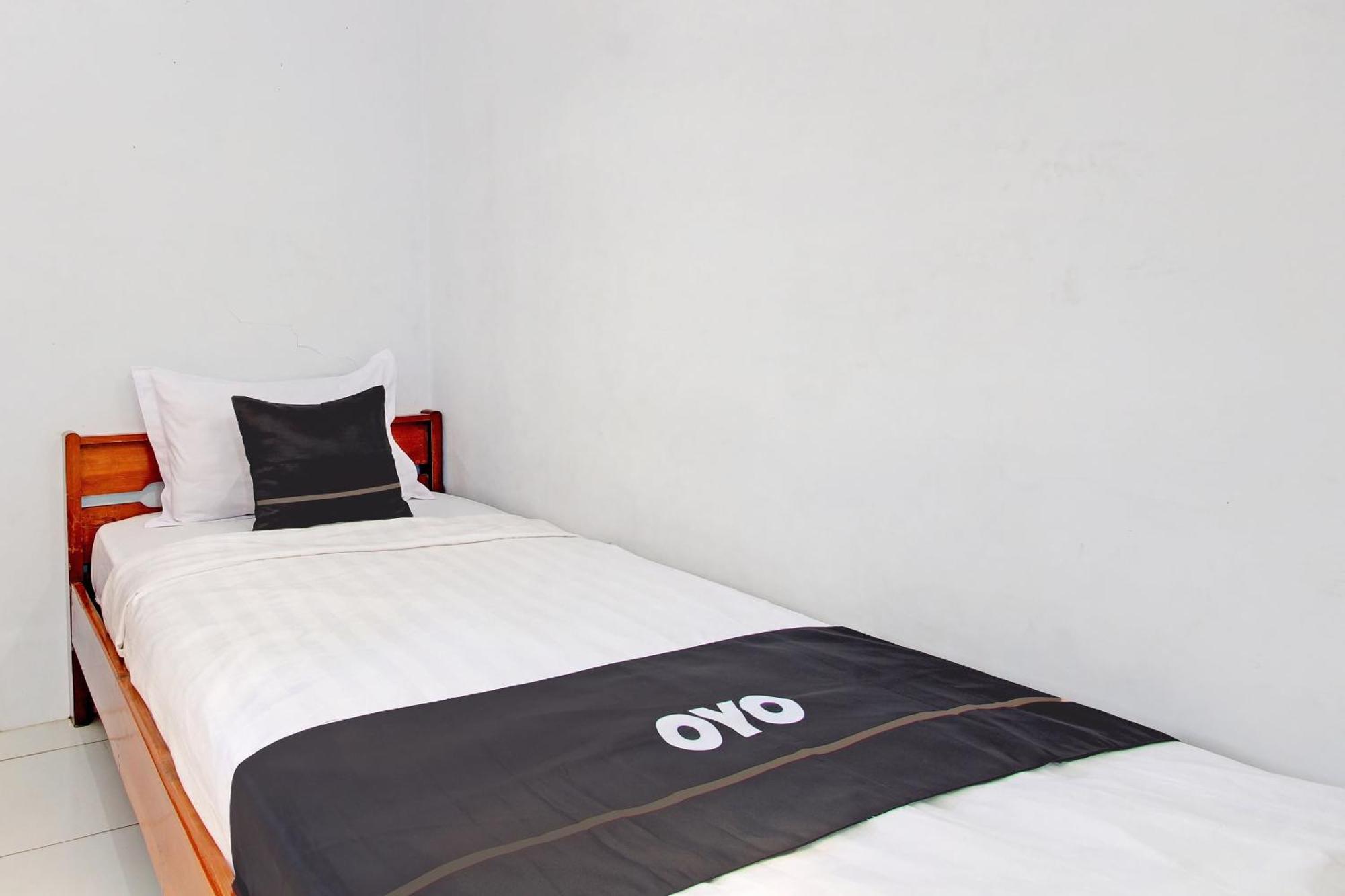 Capital O 92929 Hotel New Tirta Kencana Syariah Tegal  Exteriör bild