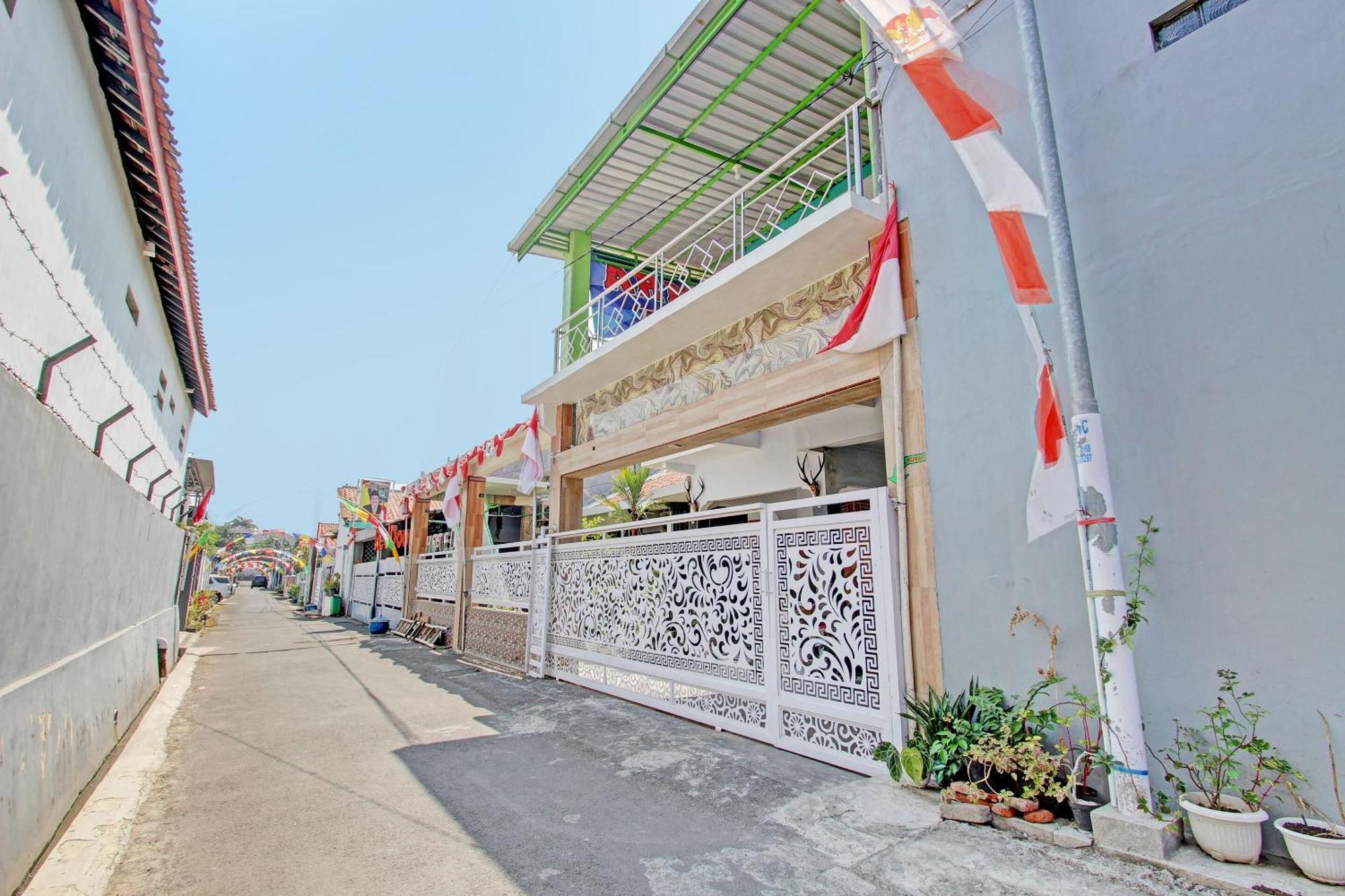 Capital O 92929 Hotel New Tirta Kencana Syariah Tegal  Exteriör bild